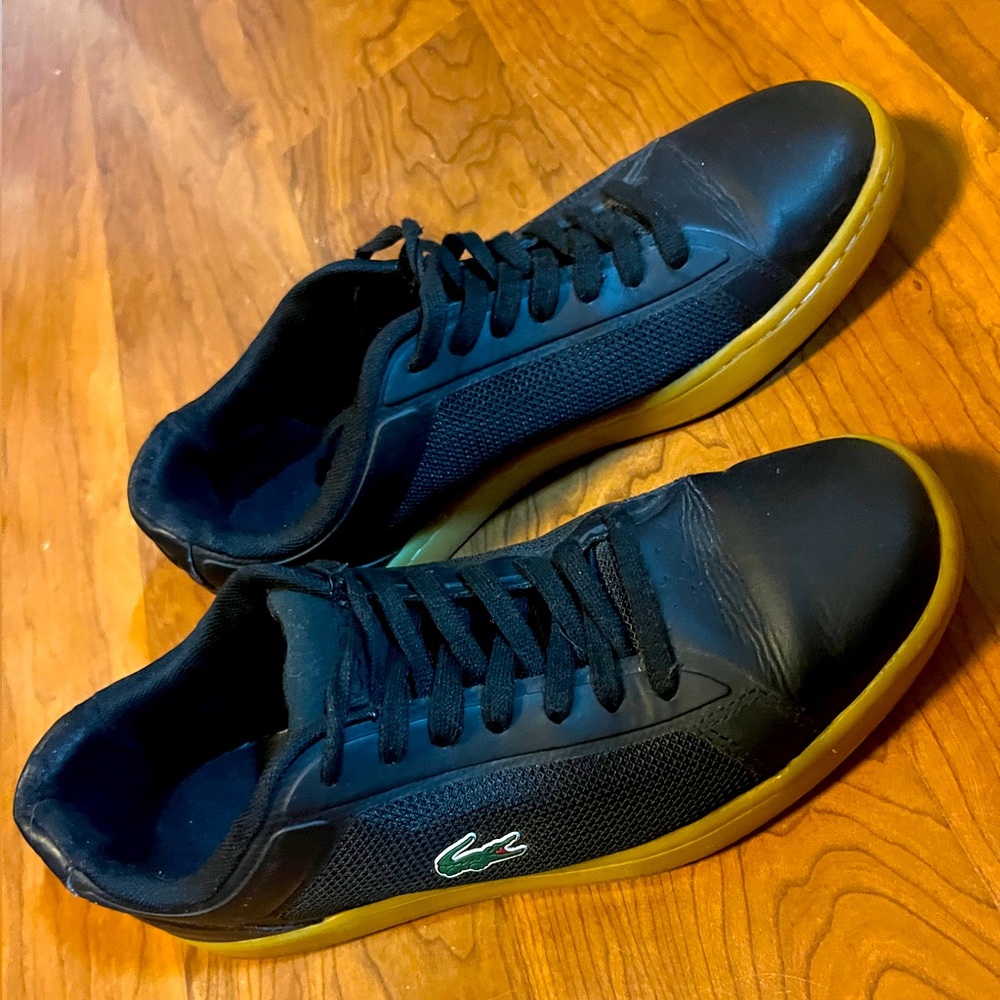 Lacoste Men’s Black leather sneaker | size 7.5